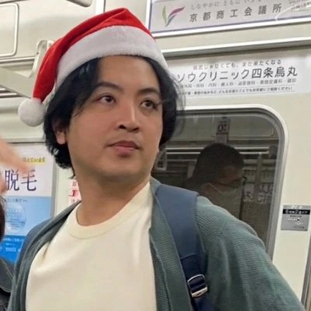 Santa hat profile pic example 3